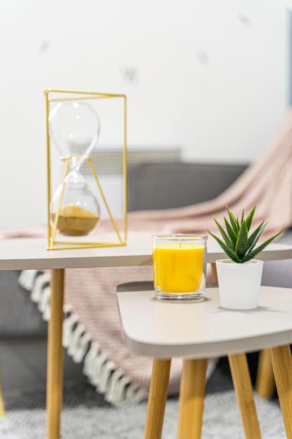 Jkg Property Solutions Presents Cosy City Apartment Ковънтри Екстериор снимка